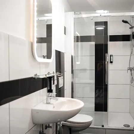 Ferienwohnungen Im Stadtzentrum -Junik Apartments Krefeld Exterior photo